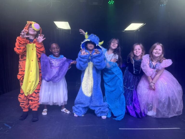 434173107 913505447450816 1925921723608411906 n 1 768x576